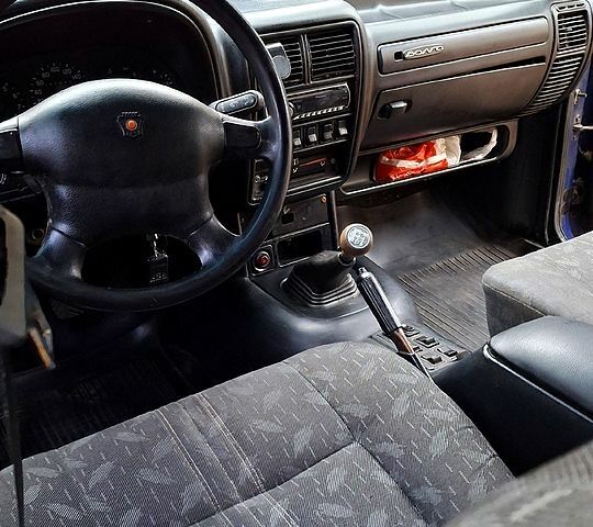 Синий ГАЗ Волга, объемом двигателя 2.5 л и пробегом 200 тыс. км за 1180 $, фото 8 на Automoto.ua