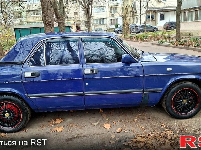 Синий ГАЗ Волга, объемом двигателя 2.5 л и пробегом 200 тыс. км за 1180 $, фото 2 на Automoto.ua