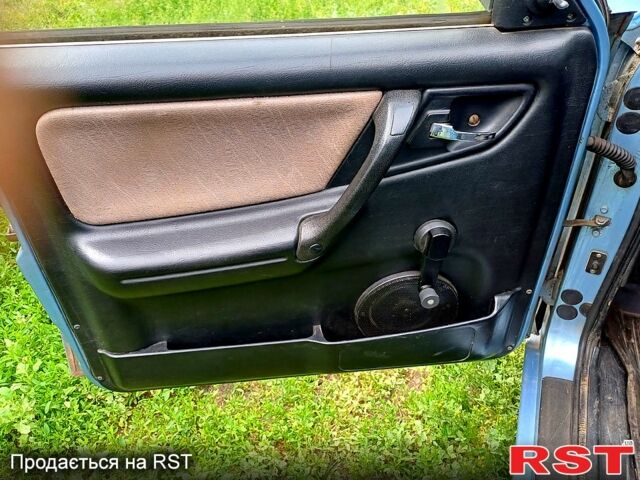 Синий ГАЗ Волга, объемом двигателя 2.4 л и пробегом 195 тыс. км за 1350 $, фото 3 на Automoto.ua