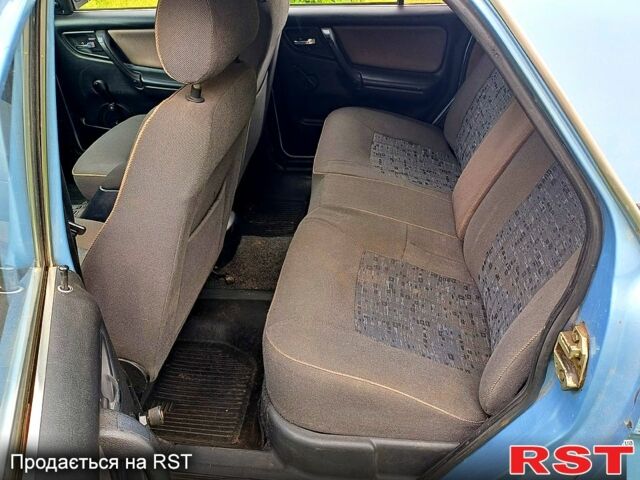 Синий ГАЗ Волга, объемом двигателя 2.4 л и пробегом 195 тыс. км за 1350 $, фото 4 на Automoto.ua