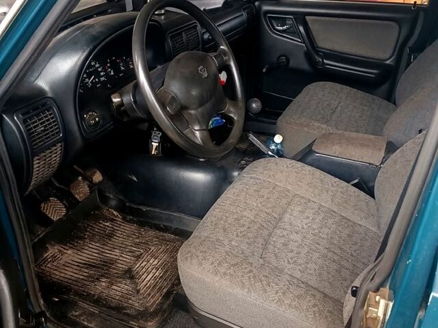 Зелений ГАЗ Волга, об'ємом двигуна 2.3 л та пробігом 91 тис. км за 1200 $, фото 5 на Automoto.ua