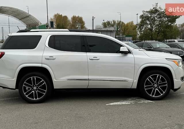 ДжіЕмСі Acadia 2016 у Києві на Automoto.ua Білий ДжіЕмСі Acadia, об'ємом двигуна 3.65 л та пробігом 159 тис. км за 20500 $, фото 8 на Automoto.ua
