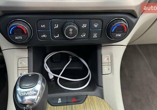 ДжіЕмСі Acadia 2016 у Києві на Automoto.ua Білий ДжіЕмСі Acadia, об'ємом двигуна 3.65 л та пробігом 159 тис. км за 20500 $, фото 44 на Automoto.ua