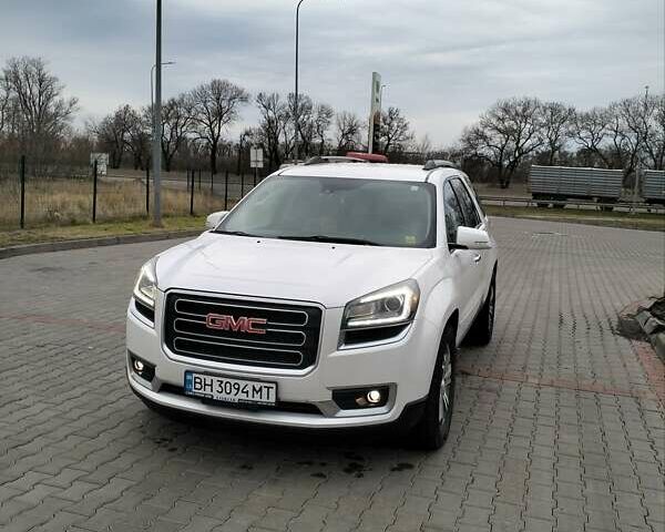 Білий ДжіЕмСі Acadia, об'ємом двигуна 3.56 л та пробігом 125 тис. км за 22000 $, фото 1 на Automoto.ua