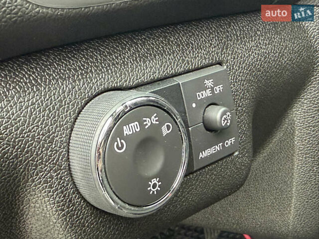 Білий ДжіЕмСі Acadia, об'ємом двигуна 3.6 л та пробігом 120 тис. км за 14200 $, фото 17 на Automoto.ua