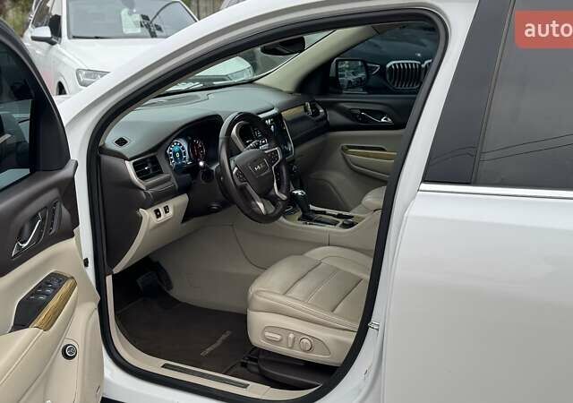 ДжіЕмСі Acadia 2016 у Києві на Automoto.ua Білий ДжіЕмСі Acadia, об'ємом двигуна 3.65 л та пробігом 159 тис. км за 20500 $, фото 23 на Automoto.ua