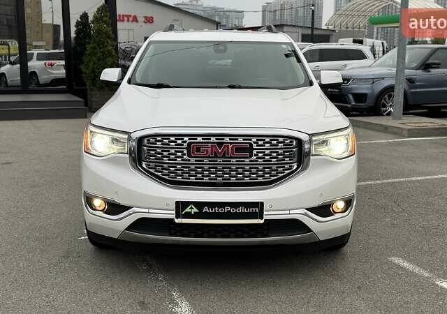 ДжіЕмСі Acadia 2016 у Києві на Automoto.ua Білий ДжіЕмСі Acadia, об'ємом двигуна 3.65 л та пробігом 159 тис. км за 20500 $, фото 2 на Automoto.ua
