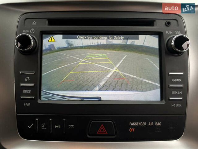 Білий ДжіЕмСі Acadia, об'ємом двигуна 3.6 л та пробігом 120 тис. км за 14200 $, фото 15 на Automoto.ua