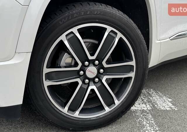 ДжіЕмСі Acadia 2016 у Києві на Automoto.ua Білий ДжіЕмСі Acadia, об'ємом двигуна 3.65 л та пробігом 159 тис. км за 20500 $, фото 11 на Automoto.ua