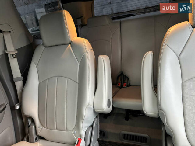 Чорний ДжіЕмСі Acadia, об'ємом двигуна 3.65 л та пробігом 187 тис. км за 13500 $, фото 19 на Automoto.ua