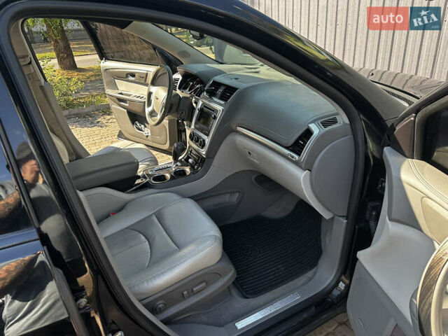 Чорний ДжіЕмСі Acadia, об'ємом двигуна 3.65 л та пробігом 202 тис. км за 17800 $, фото 12 на Automoto.ua