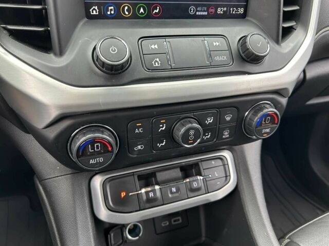 Чорний ДжіЕмСі Acadia, об'ємом двигуна 2 л та пробігом 17 тис. км за 19200 $, фото 6 на Automoto.ua
