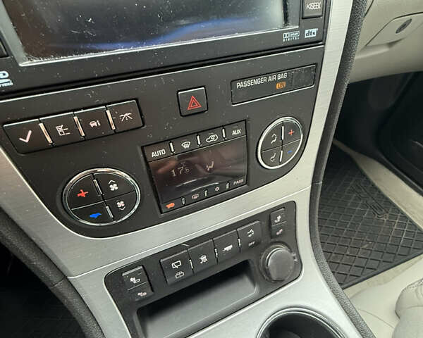 ДжиЭмСи Акадия 2008 в Киеве на Automoto.ua Фиолетовый ДжиЭмСи Акадия, объемом двигателя 3.56 л и пробегом 239 тыс. км за 7999 $, фото 15 на Automoto.ua