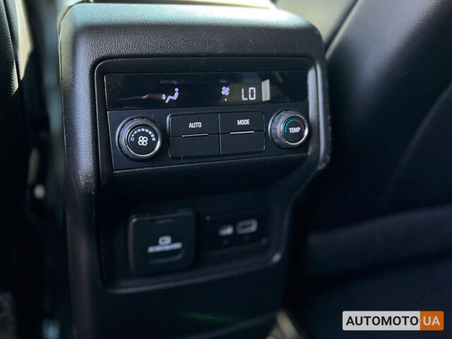 Коричневий ДжіЕмСі Acadia, об'ємом двигуна 3.7 л та пробігом 121 тис. км за 23800 $, фото 12 на Automoto.ua