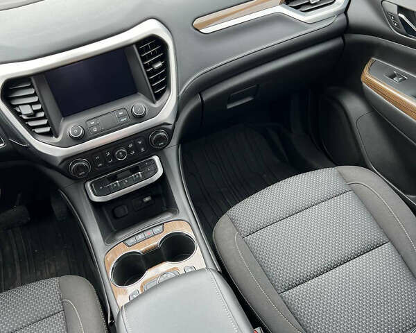 ДжіЕмСі Acadia, об'ємом двигуна 3.65 л та пробігом 16 тис. км за 38000 $, фото 10 на Automoto.ua