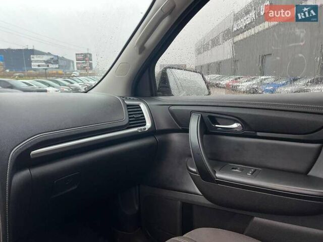 Серый ДжиЭмСи Акадия, объемом двигателя 3.6 л и пробегом 88 тыс. км за 16440 $, фото 29 на Automoto.ua