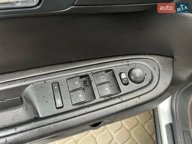 Серый ДжиЭмСи Акадия, объемом двигателя 3.6 л и пробегом 88 тыс. км за 16440 $, фото 14 на Automoto.ua