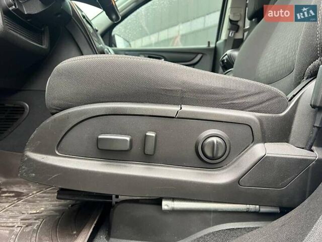 Серый ДжиЭмСи Акадия, объемом двигателя 3.6 л и пробегом 88 тыс. км за 16440 $, фото 17 на Automoto.ua
