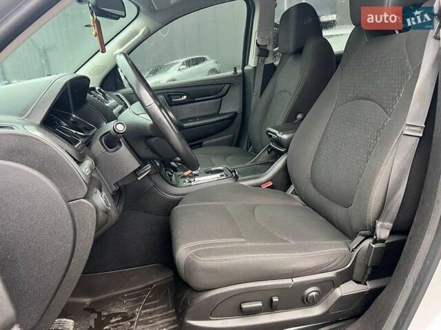 Серый ДжиЭмСи Акадия, объемом двигателя 3.6 л и пробегом 88 тыс. км за 16440 $, фото 16 на Automoto.ua