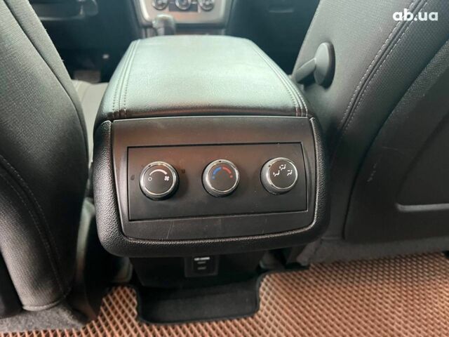 Серый ДжиЭмСи Акадия, объемом двигателя 3.6 л и пробегом 88 тыс. км за 16440 $, фото 33 на Automoto.ua