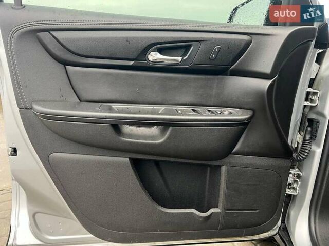 Серый ДжиЭмСи Акадия, объемом двигателя 3.6 л и пробегом 88 тыс. км за 16440 $, фото 13 на Automoto.ua