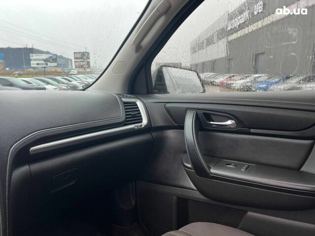 Серый ДжиЭмСи Акадия, объемом двигателя 3.6 л и пробегом 88 тыс. км за 16440 $, фото 29 на Automoto.ua