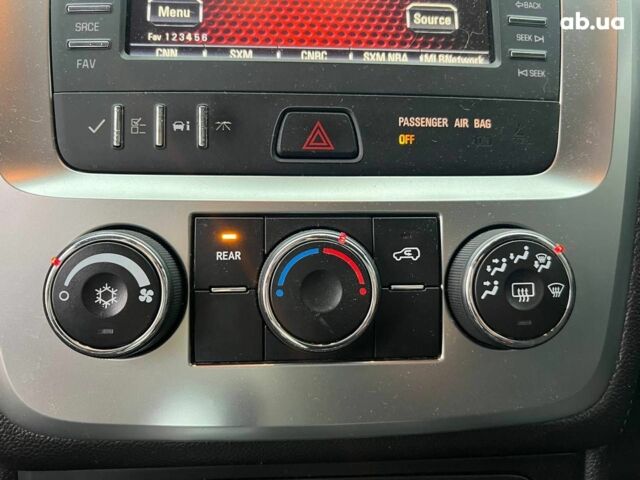 Серый ДжиЭмСи Акадия, объемом двигателя 3.6 л и пробегом 88 тыс. км за 16440 $, фото 26 на Automoto.ua