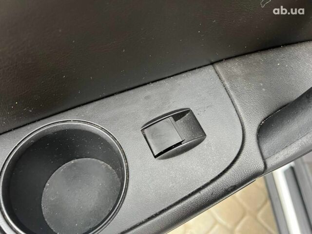 Серый ДжиЭмСи Акадия, объемом двигателя 3.6 л и пробегом 88 тыс. км за 16440 $, фото 31 на Automoto.ua