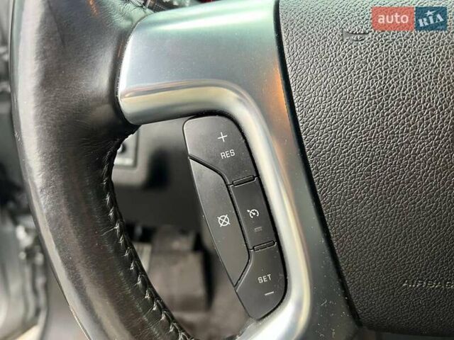 Серый ДжиЭмСи Акадия, объемом двигателя 3.6 л и пробегом 88 тыс. км за 16440 $, фото 22 на Automoto.ua