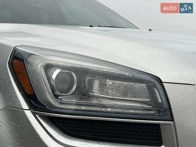 Серый ДжиЭмСи Акадия, объемом двигателя 3.6 л и пробегом 88 тыс. км за 16440 $, фото 12 на Automoto.ua