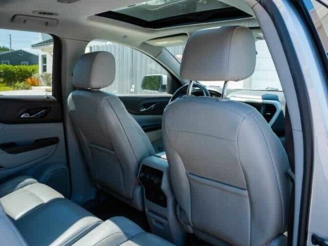 Сірий ДжіЕмСі Acadia, об'ємом двигуна 3.6 л та пробігом 43 тис. км за 3500 $, фото 14 на Automoto.ua