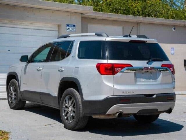 Сірий ДжіЕмСі Acadia, об'ємом двигуна 3.6 л та пробігом 43 тис. км за 3500 $, фото 2 на Automoto.ua