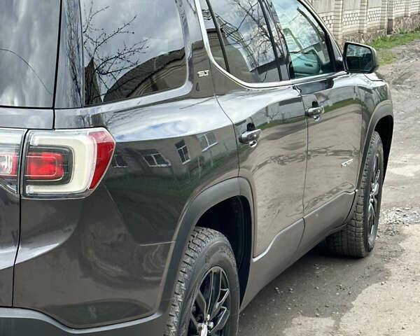 Серый ДжиЭмСи Акадия, объемом двигателя 3.6 л и пробегом 128 тыс. км за 16750 $, фото 13 на Automoto.ua