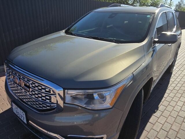 Серый ДжиЭмСи Акадия, объемом двигателя 3.6 л и пробегом 25 тыс. км за 27000 $, фото 2 на Automoto.ua