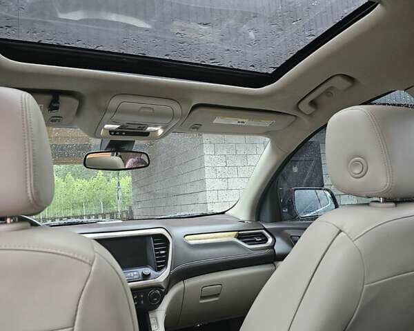 Серый ДжиЭмСи Акадия, объемом двигателя 3.65 л и пробегом 70 тыс. км за 25000 $, фото 17 на Automoto.ua