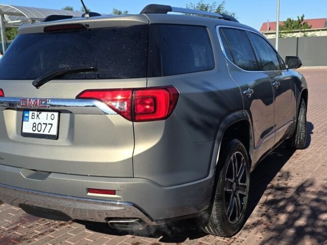 Серый ДжиЭмСи Акадия, объемом двигателя 3.6 л и пробегом 25 тыс. км за 27000 $, фото 5 на Automoto.ua