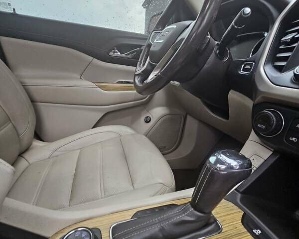 Серый ДжиЭмСи Акадия, объемом двигателя 3.65 л и пробегом 70 тыс. км за 25000 $, фото 18 на Automoto.ua