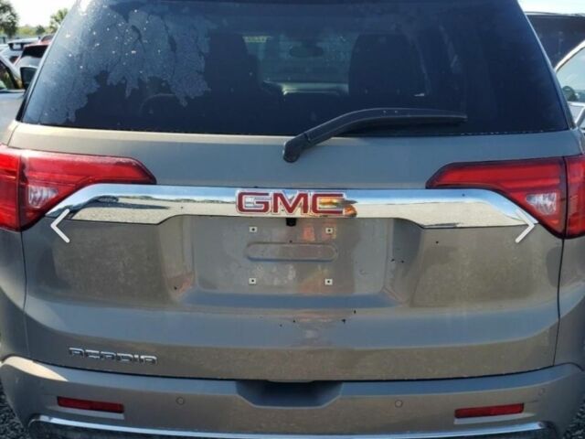 Серый ДжиЭмСи Акадия, объемом двигателя 3.6 л и пробегом 25 тыс. км за 27000 $, фото 7 на Automoto.ua