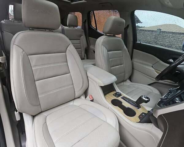 Серый ДжиЭмСи Акадия, объемом двигателя 3.65 л и пробегом 70 тыс. км за 25000 $, фото 13 на Automoto.ua