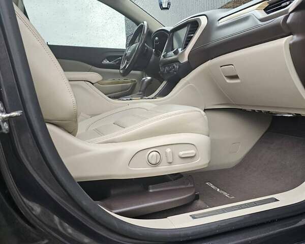 Серый ДжиЭмСи Акадия, объемом двигателя 3.65 л и пробегом 70 тыс. км за 25000 $, фото 10 на Automoto.ua