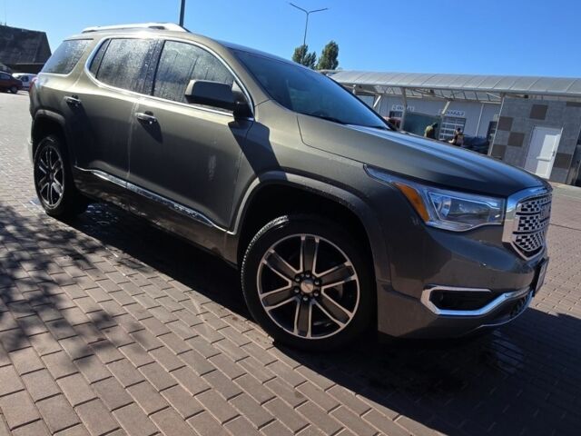 Серый ДжиЭмСи Акадия, объемом двигателя 3.6 л и пробегом 25 тыс. км за 27000 $, фото 1 на Automoto.ua