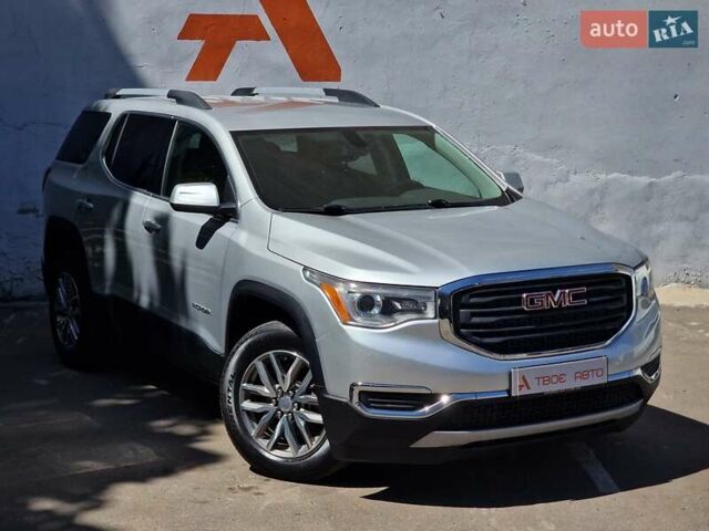 Сірий ДжіЕмСі Acadia, об'ємом двигуна 2.5 л та пробігом 63 тис. км за 24490 $, фото 12 на Automoto.ua