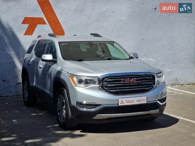 Сірий ДжіЕмСі Acadia, об'ємом двигуна 2.5 л та пробігом 63 тис. км за 24490 $, фото 5 на Automoto.ua