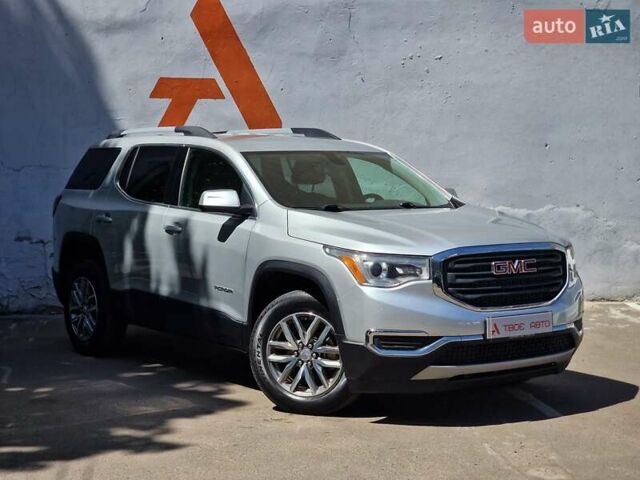 Сірий ДжіЕмСі Acadia, об'ємом двигуна 2.5 л та пробігом 63 тис. км за 24490 $, фото 11 на Automoto.ua
