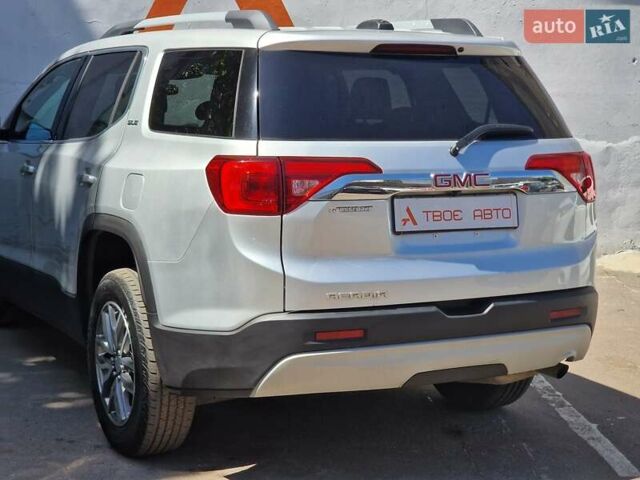 Сірий ДжіЕмСі Acadia, об'ємом двигуна 2.5 л та пробігом 63 тис. км за 24490 $, фото 23 на Automoto.ua