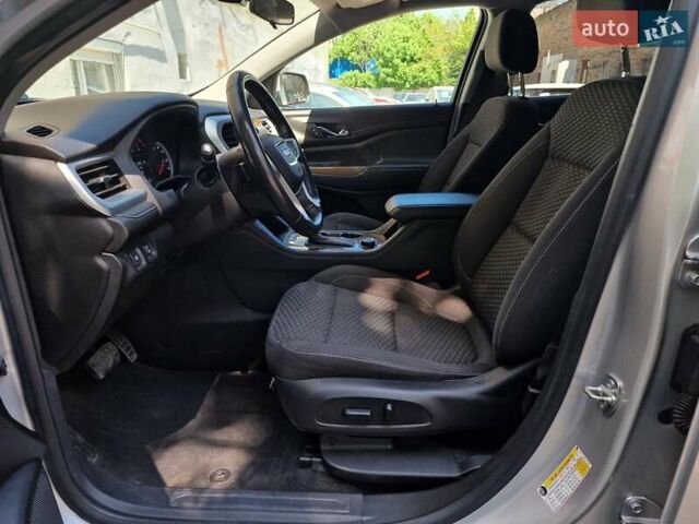 Сірий ДжіЕмСі Acadia, об'ємом двигуна 2.5 л та пробігом 63 тис. км за 24490 $, фото 35 на Automoto.ua