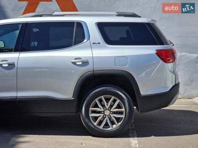 Сірий ДжіЕмСі Acadia, об'ємом двигуна 2.5 л та пробігом 63 тис. км за 24490 $, фото 19 на Automoto.ua