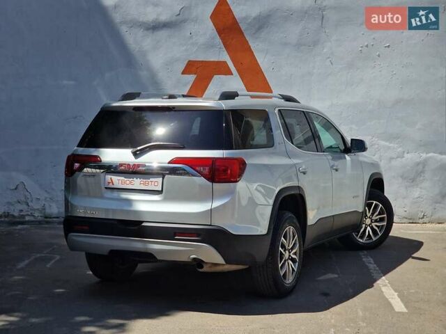 Сірий ДжіЕмСі Acadia, об'ємом двигуна 2.5 л та пробігом 63 тис. км за 24490 $, фото 24 на Automoto.ua