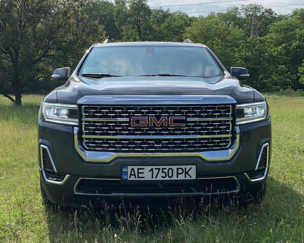 Сірий ДжіЕмСі Acadia, об'ємом двигуна 2.5 л та пробігом 27 тис. км за 27000 $, фото 1 на Automoto.ua