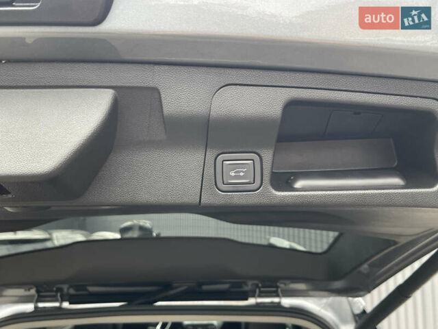 Сірий ДжіЕмСі Acadia, об'ємом двигуна 3.56 л та пробігом 6 тис. км за 28600 $, фото 22 на Automoto.ua